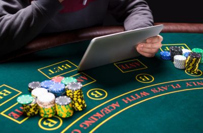 Backgammon's Long Association With Online Gambling